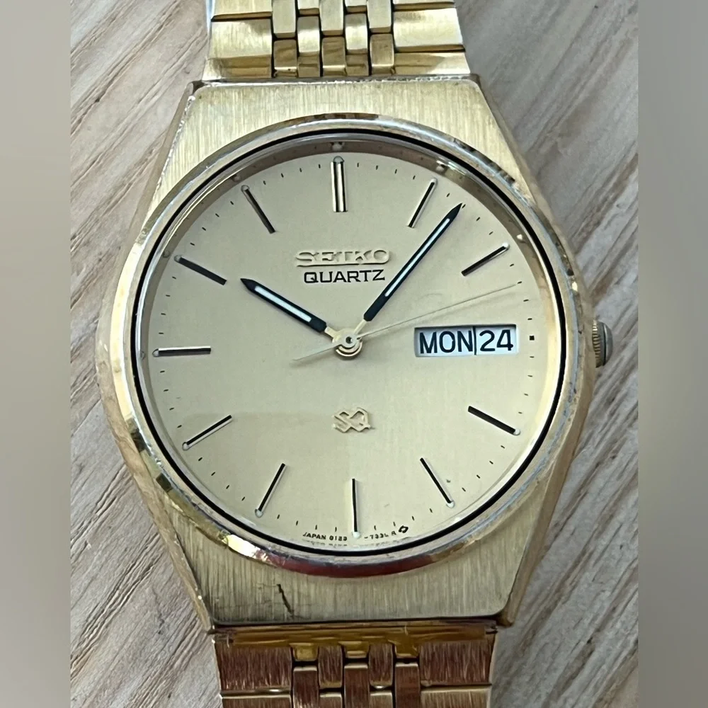 Seiko SQ Vintage Men’s Watch Gold Bracelet, Dial, Case, Day Date New Crystal